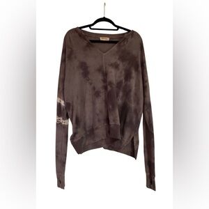 Cozy Gray Tie-Dye Sweater